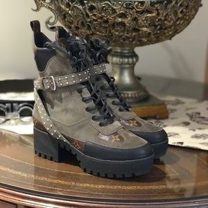 Louis Vuitton Boots.